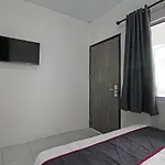 Oyo 92300 Koala House