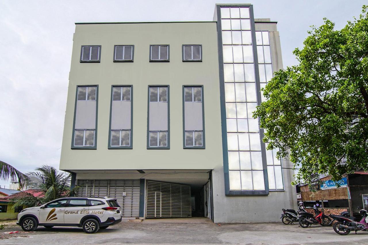 Oyo 92300 Koala House Hotel Pekanbaru