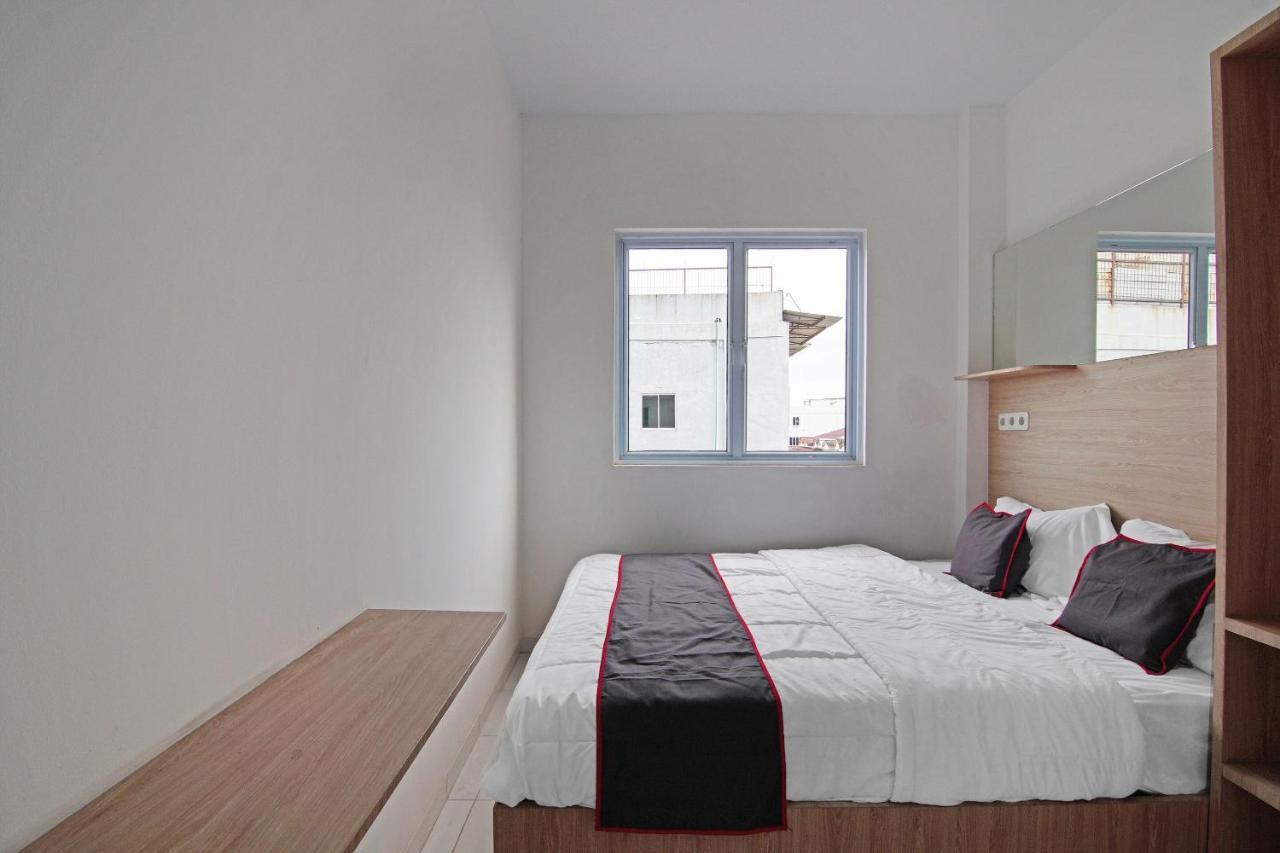 Oyo 92300 Koala House Hotel Pekanbaru