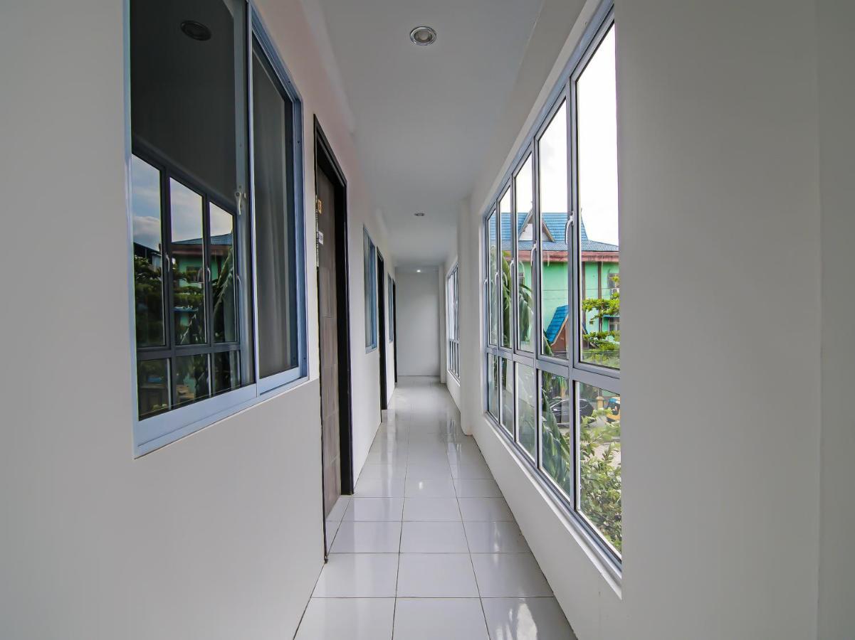 Oyo 92300 Koala House Hotel Pekanbaru