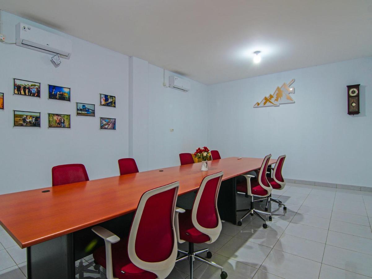 Oyo 92300 Koala House